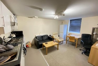 1 bed flat, North Road West, Stonehouse, Plymouth, PL15DJ - Image 6